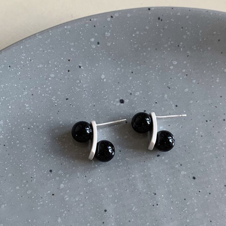 925 silver needle black silver contrast simple temperament niche design sense stud ins cold wind fashion retro earrings women