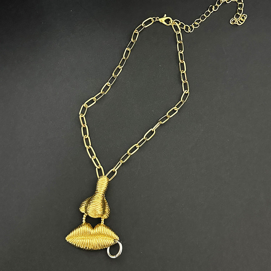 NOSE LIP NECKLACE