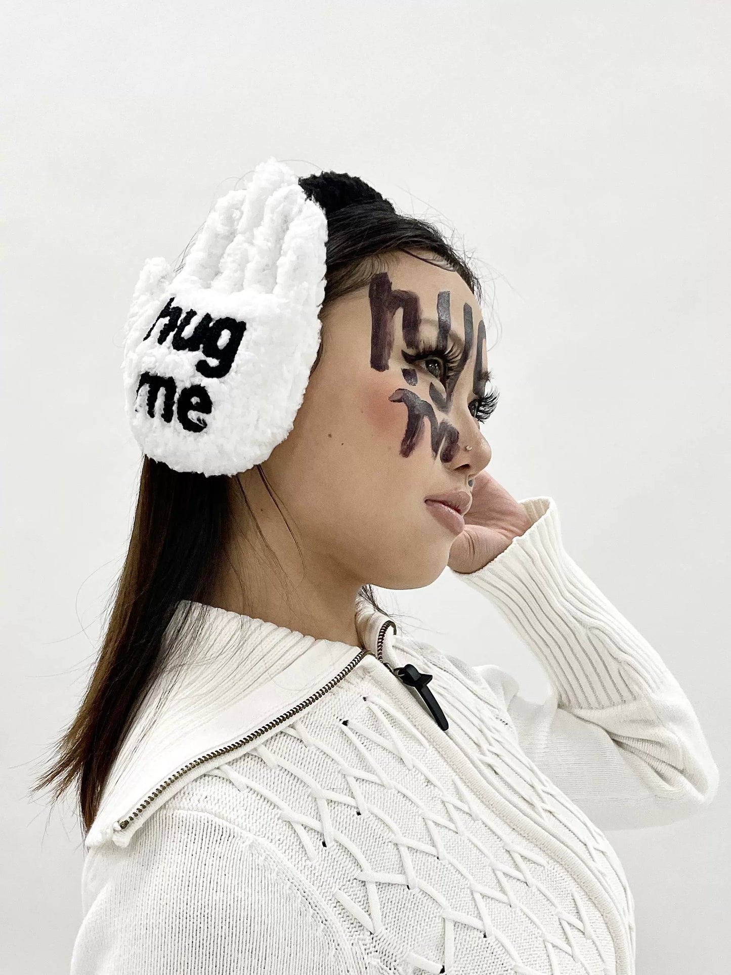 HUG ME EAR MUFFS