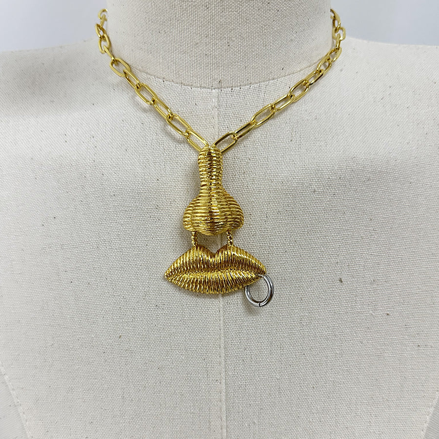 NOSE LIP NECKLACE