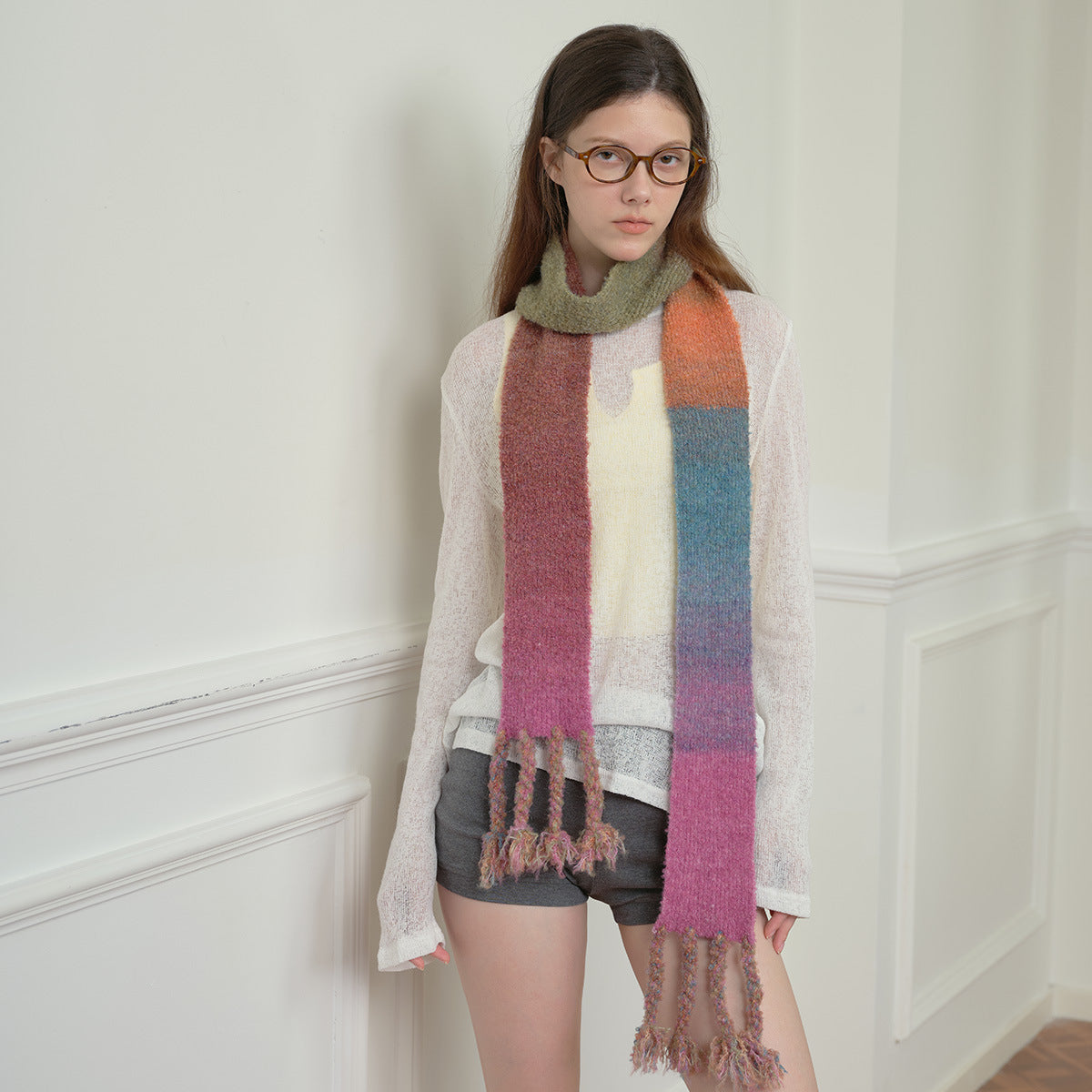 GRADIENT RAW TASSEL SCARF