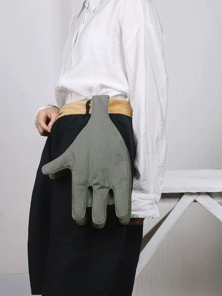 HAND SHAPED GRAB BAG