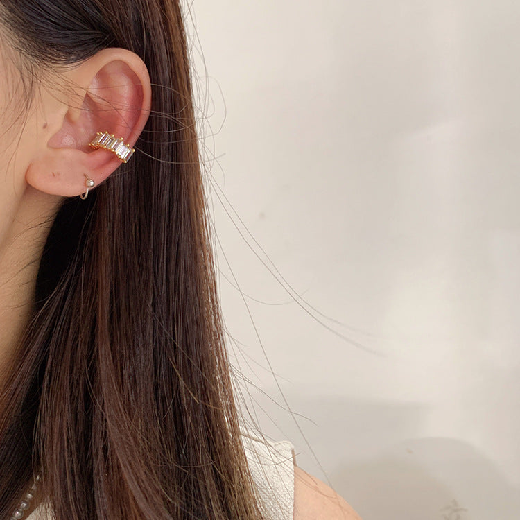 BAGUETTE EAR CUFF