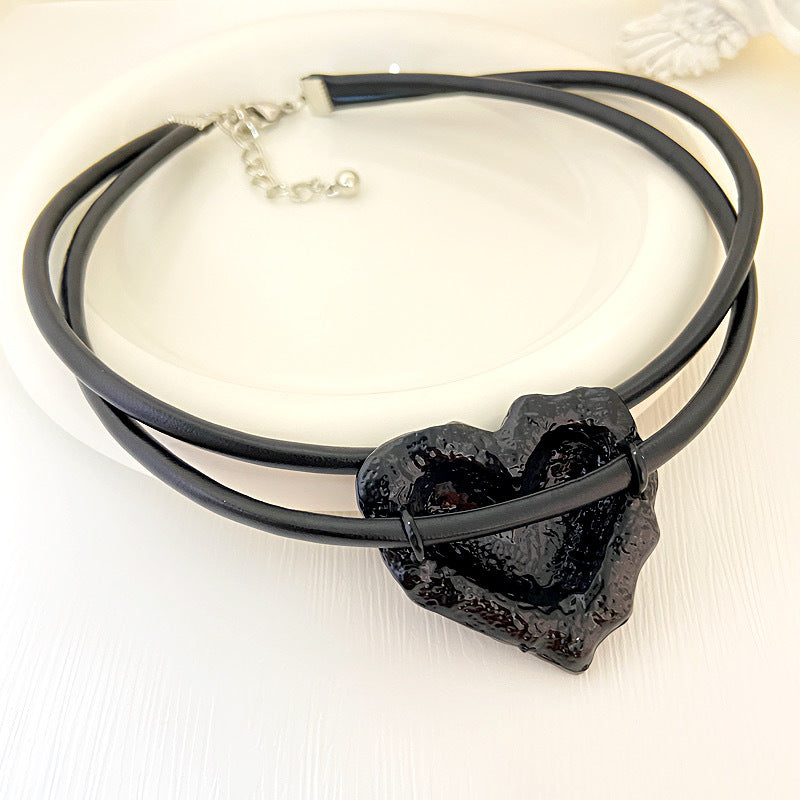 HEART ON LEATHER NECKLACE