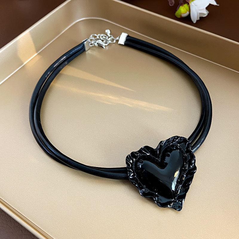 HEART ON LEATHER NECKLACE