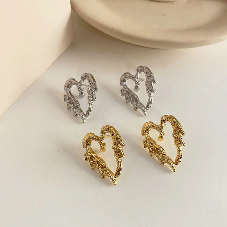 OPEN HEART EARRINGS